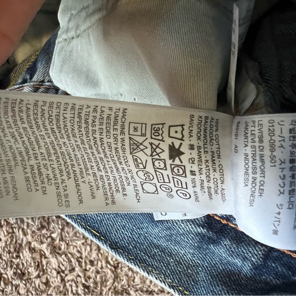 Levi’s Vintage 701 Selvedge Denim - Picture 7 of 10